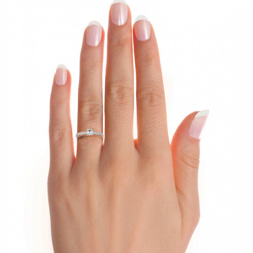 Giovanna Solitaire Ring